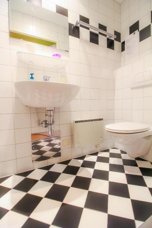 Sb In Lively Area Appartement *