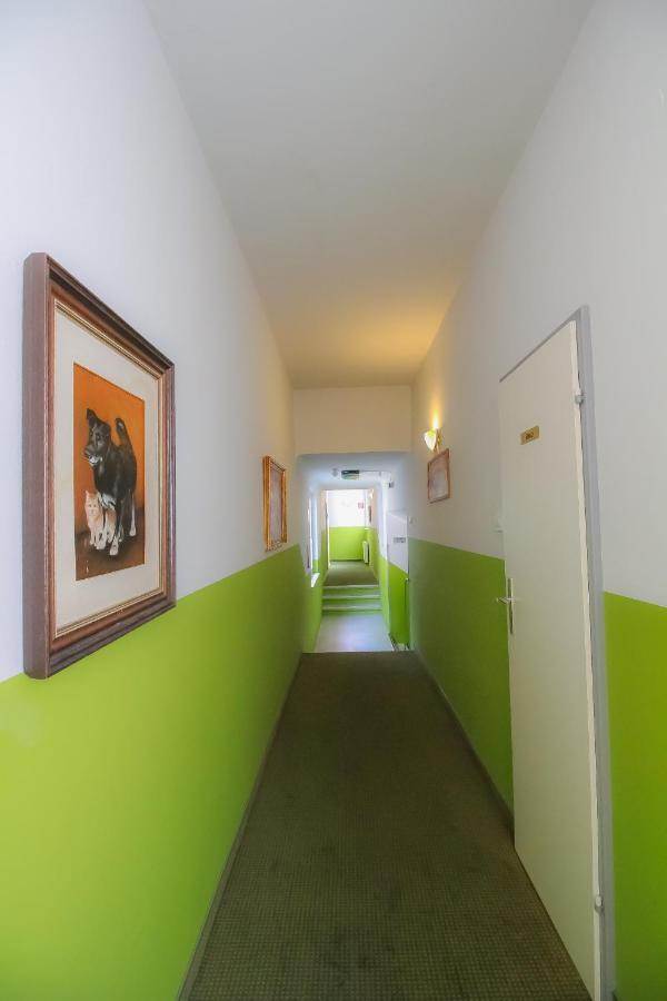 Sb In Lively Area Appartement